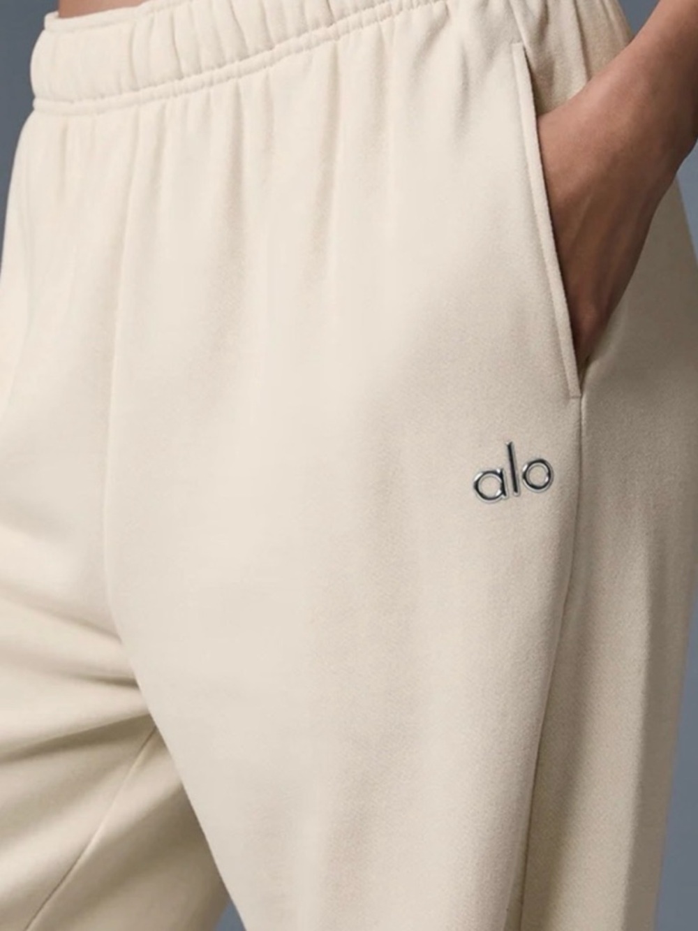 ALO Yoga Cream Fleece Straight Leg
